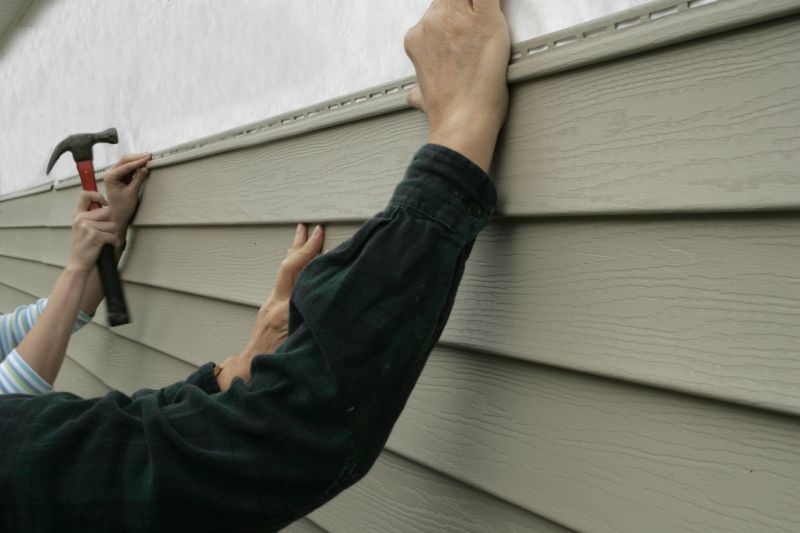 Top Siding Installation Companies in Oxford, MI